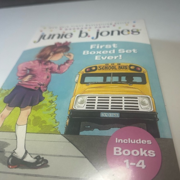 Junie B Jones first boxed set 1-4 - Picture 5 of 6